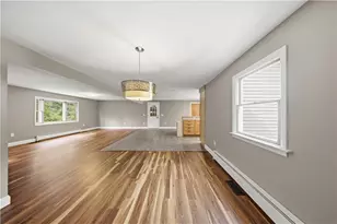 25 Dinonsie Way, South Kingstown, RI 02879 - Photo 8