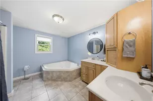 25 Dinonsie Way, South Kingstown, RI 02879 - Photo 26