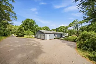 25 Dinonsie Way, South Kingstown, RI 02879 - Photo 4