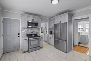 144 Dante St, Providence, RI 02908 - Photo 14