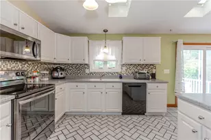 54 Colvintown Rd, Coventry, RI 02816 - Photo 18