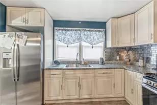 98 Pocasset Ave, Providence, RI 02909 - Photo 10