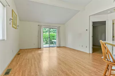 754 Williamsburg Circle, Warwick, RI 02886 - Photo 4