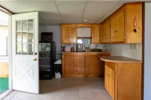 31 Crosshill Dr, Narragansett, RI 02882 - Photo 12