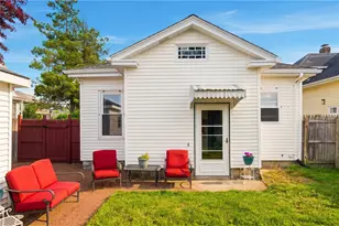 195 Elmore Ave, Woonsocket, RI 02895 - Photo 32