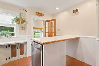 195 Elmore Avenue, Woonsocket, RI 02895 - Photo 10