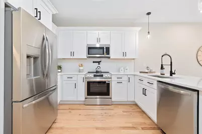 2907 Post Road #3, Warwick, RI 02886 - Photo 6