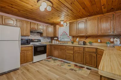 219 Pelletier Lane, Tiverton, RI 02878 - Photo 18