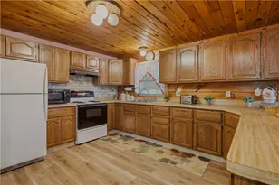 219 Pelletier Ln, Tiverton, RI 02878 - Photo 18