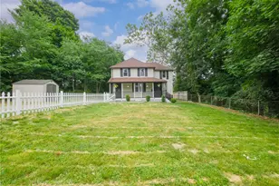38 Padelford Ave, East Providence, RI 02915 - Photo 4