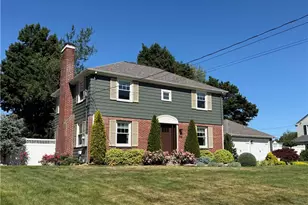 39 Merry Mount Dr, Warwick, RI 02888 - Photo 1