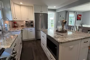 39 Merry Mount Dr, Warwick, RI 02888 - Photo 20
