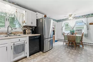 342 Switch Rd, Richmond, RI 02832 - Photo 6