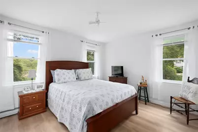 145 Oak Crest Drive, East Providence, RI 02915 - Photo 8