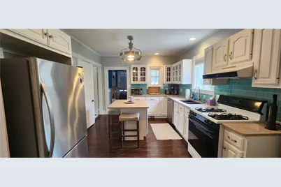 26 Carey Street, Newport, RI 02840 - Photo 4
