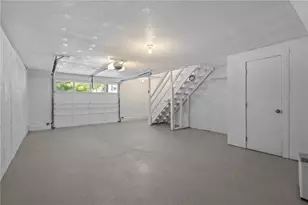 43 High St, Northbridge, MA 01588 - Photo 20