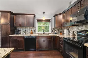 2372 Diamond Hill Rd, Cumberland, RI 02864 - Photo 16