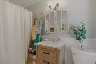 67 Perry St, Newport, RI 02840 - Photo 18