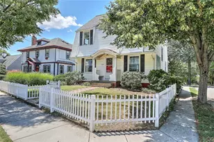 20 Summit Ave, Providence, RI 02906 - Photo 2