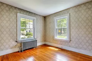 20 Summit Ave, Providence, RI 02906 - Photo 10