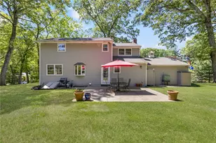 7 Ledgemont Dr, Warwick, RI 02886 - Photo 40