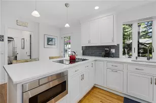7 Ledgemont Dr, Warwick, RI 02886 - Photo 16
