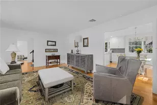 7 Ledgemont Dr, Warwick, RI 02886 - Photo 10