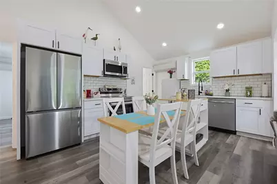 1703 Crandall Road, Tiverton, RI 02878 - Photo 6