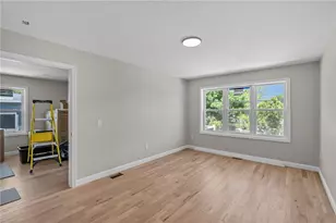 37 Murray St, Providence, RI 02909 - Photo 16