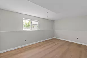 37 Murray St, Providence, RI 02909 - Photo 32
