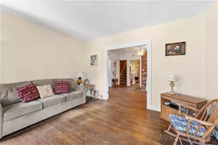 61 Nathanael Ave, Pawtucket, RI 02860 - Photo 6