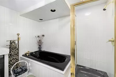 95 Providence Street, West Warwick, RI 02893 - Photo 4
