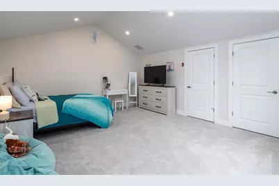 73 West Valley Circle, West Warwick, RI 02893 - Photo 24