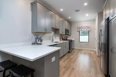 73 West Valley Circle, West Warwick, RI 02893 - Photo 10