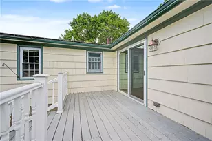 117 Larchmont Rd, Warwick, RI 02886 - Photo 44