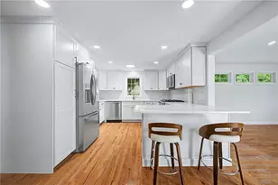 117 Larchmont Rd, Warwick, RI 02886 - Photo 8