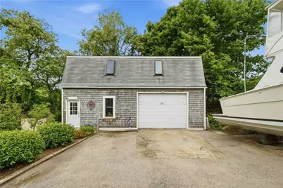 15 Kardway Street, South Kingstown, RI 02879 - Photo 8