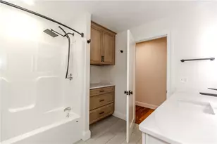 8 Barnes St, Smithfield, RI 02828 - Photo 24