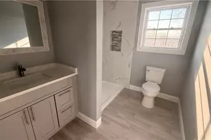 35 Hurley Ave, Pawtucket, RI 02860 - Photo 10