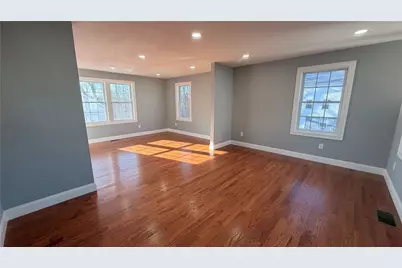 35 Hurley Avenue, Pawtucket, RI 02860 - Photo 6