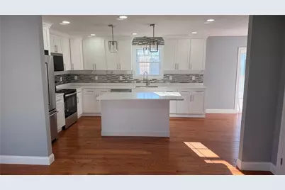 35 Hurley Avenue, Pawtucket, RI 02860 - Photo 4