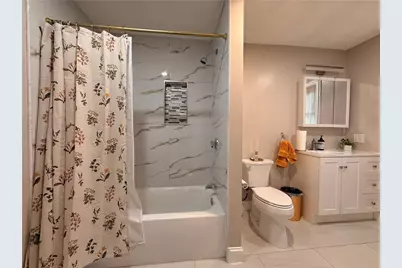215 Rochambeau Avenue, Providence, RI 02906 - Photo 18