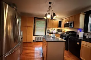 215 Rochambeau Ave, Providence, RI 02906 - Photo 10