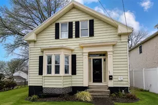 38 Pleasant St, Providence, RI 02906 - Photo 1
