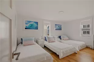 59 Houston Ave, Newport, RI 02840 - Photo 16