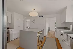 59 Houston Ave, Newport, RI 02840 - Photo 6