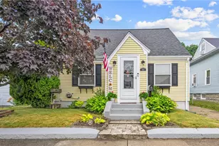 321 W Forest Ave, Pawtucket, RI 02860 - Photo 2