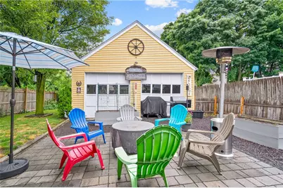 321 West Forest Avenue, Pawtucket, RI 02860 - Photo 24