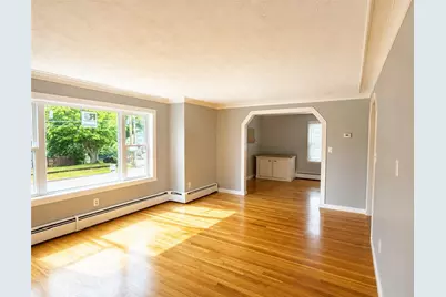 48 Madeleine Avenue, Woonsocket, RI 02895 - Photo 8
