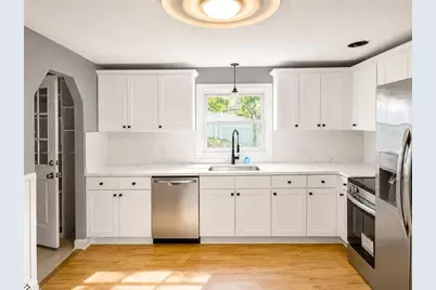 48 Madeleine Avenue, Woonsocket, RI 02895 - Photo 4